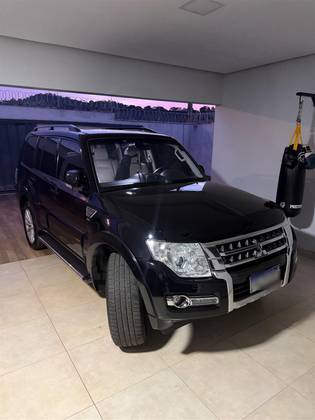 MITSUBISHI PAJERO 3.2 HPE 4X4 7 LUGARES 16V TURBO INTERCOOLER DIESEL 4P AUTOMÁTICO MITSUBISHI PAJERO 3.2 HPE 4X4 7 LUGARES 16V TURBO INTERCOOLER DIESEL 4P AUTOMÁTICO